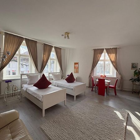 Cafe Alice & Pension Gmbh Poczdam Zewnętrze zdjęcie