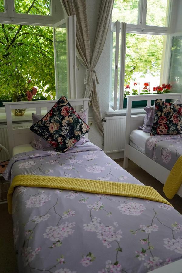 Cafe Alice & Pension Gmbh Poczdam Zewnętrze zdjęcie